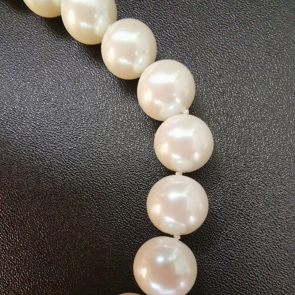 Host PICK NWT Large Glass Pearl choker necklace - Picture 4 of 14
